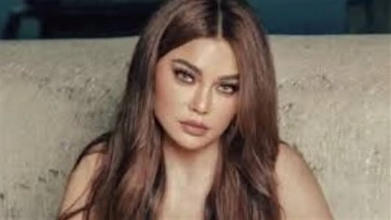 إطلالة رياضية.. هيفاء وهبي تخطف الأنظار بقوامها المثالي في أحدث ظهور صيفي